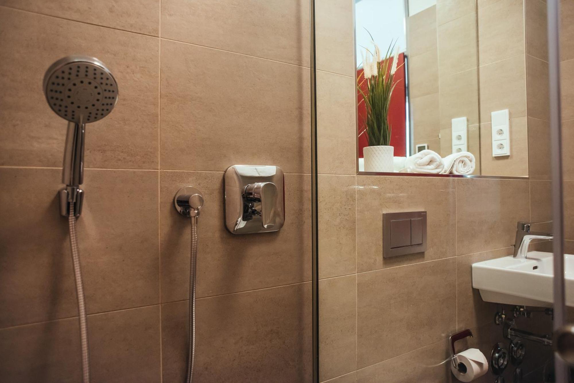 The Rix Studios & Suites Berlino Esterno foto